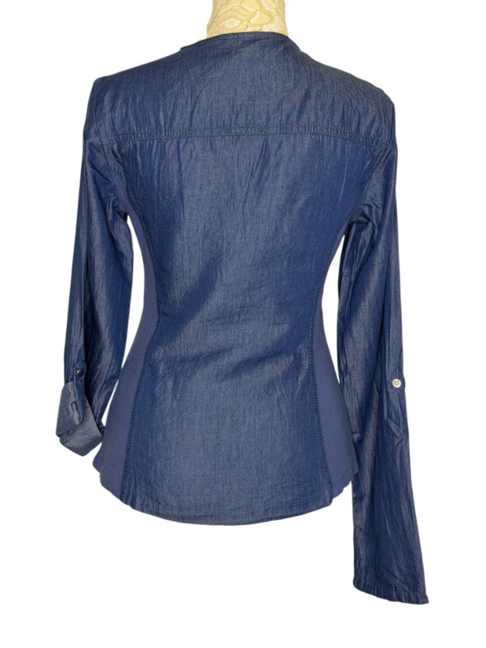 Guess Chambray Shirt Top Blouse Zip Front Roll Tab Sleeve Blue S NWOT - Picture 4 of 7